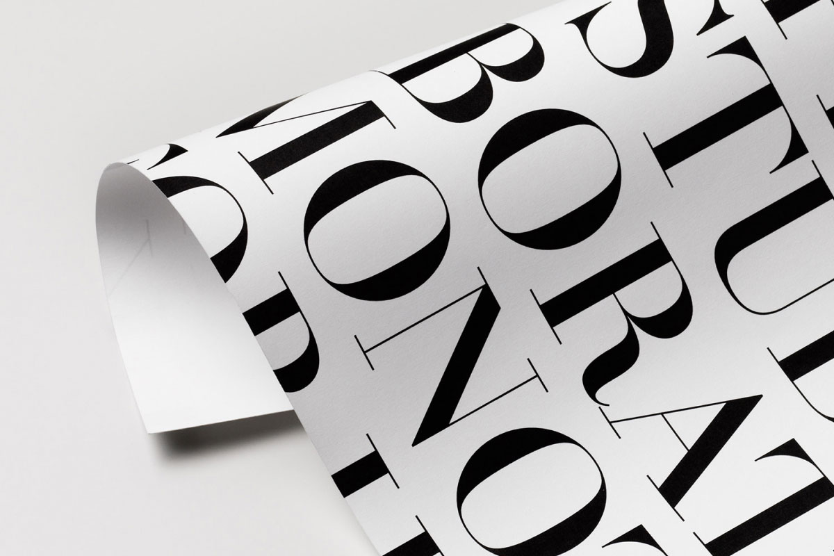 H&M duy trì bản sắc qua thiết kế typeface